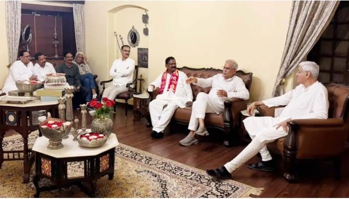 Bhupesh Baghel TS Singh Deo Coffee Meeting: अंबिकापुर में 'तपस्या' पर भूपेश-टीएस में सियासी हास्य-परिहास के क्या मायने, इशारों को अगर समझें तो..!